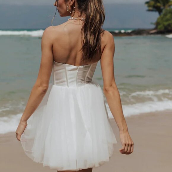 UNTAMED PETALS BY AMANDA JUDGE White Strapless Wedding Dress - Picture 2 of 7